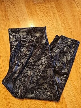 Lululemon Black Floral Shimmer Leggings